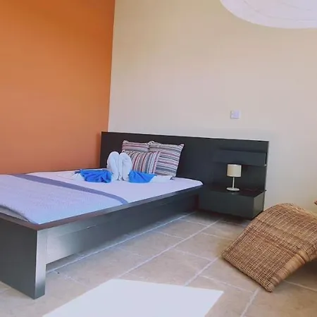 Elegance 3br Apt Apartment *
